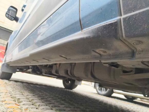 [成都·川A] 二手上汽大通MAXUS新途V902019款 2.0T手动智达后驱单胎长轴高顶9座