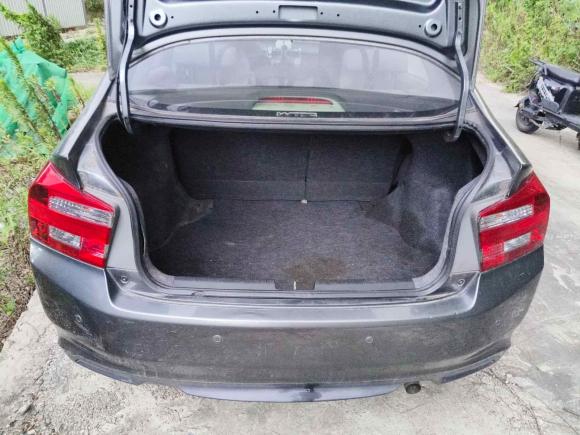 [上海·苏F] 二手本田锋范经典2012款 1.5L 手动舒适版