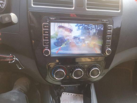 [武汉·鄂A] 二手东风风行景逸X32014款 1.5L 尊享型