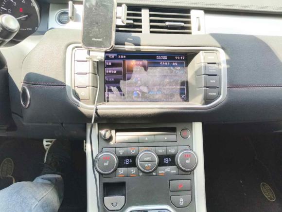 [上海·沪C] 二手路虎揽胜极光2013款 2.0T 5门耀动版