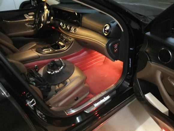 [武汉·鄂A] 二手奔驰奔驰E级2020款 E 300 L 运动时尚型