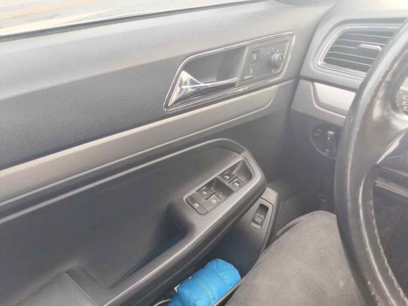 [杭州·浙A] 二手大众朗逸2015款 1.6L 自动舒适版