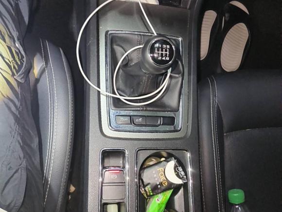 [杭州·陕A] 二手荣威荣威i62017款 20T 手动豪华版