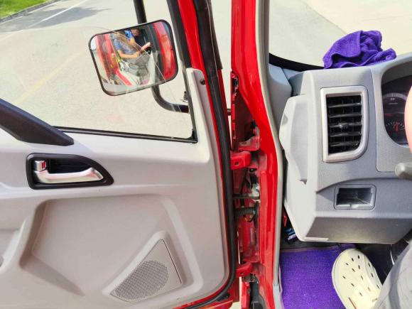 [南通·苏F] 二手中国重汽VGVVGV U702020款 1.5T 手动舒适版 5座