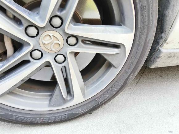 [杭州·浙A] 二手北京汽车北京EU52018款 R500 智风版