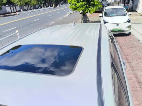 [台州·浙J] 二手丰田威兰达2020款 双擎 2.5L E-CVT两驱豪华版