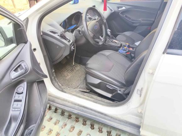 [济南·鲁A] 二手福特福克斯2017款 三厢 1.6L 自动风尚型智行版