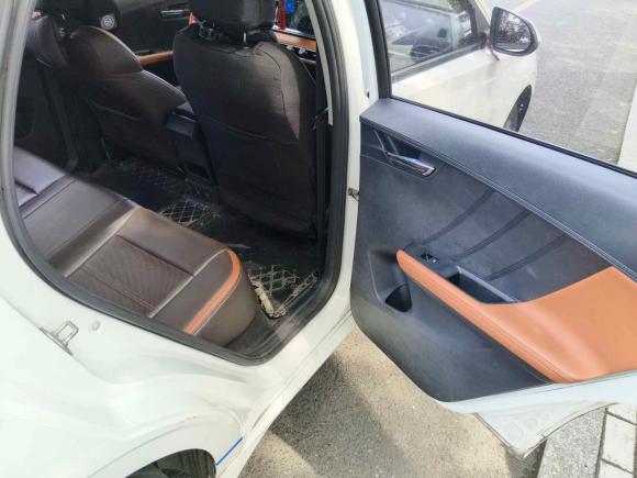 [无锡·苏B] 二手比亚迪比亚迪e22020款 升级版 标准续航版 舒适型