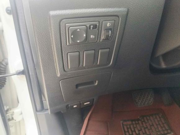 [深圳·粤P] 二手启辰启辰T702015款 2.0L CVT睿行版