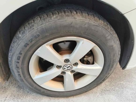 [济南·鲁A] 二手大众朗逸2013款 改款经典 1.6L 手动风尚版