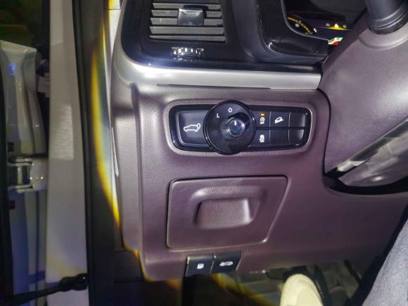 [义乌·浙G] 二手广汽传祺传祺M82021款 领秀系列 390T 豪华版