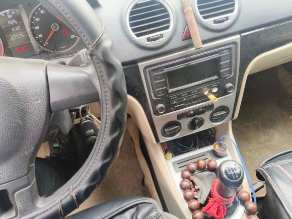 [济南·鲁A] 二手大众朗逸2013款 经典 1.6L 手动风尚版