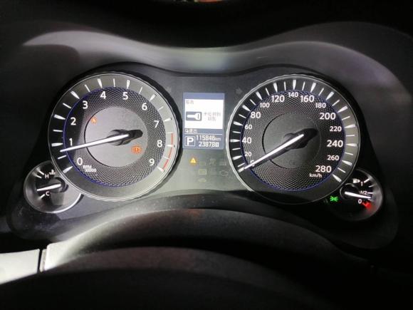 [成都·川A] 二手英菲尼迪英菲尼迪Q702015款 Q70L 2.5L 精英版