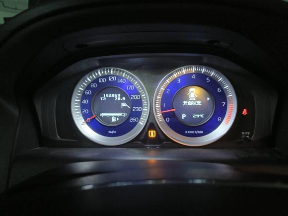[上海·沪A] 二手沃尔沃沃尔沃XC602011款 T6 R-Design 个性运动版