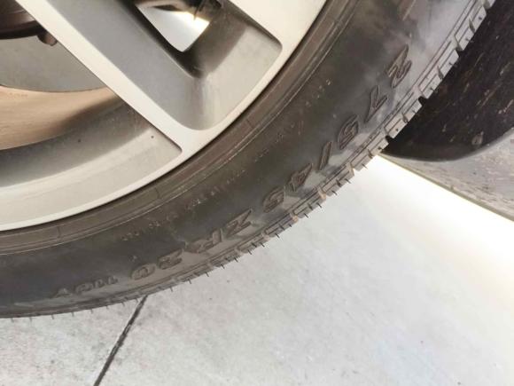 [南通·苏F] 二手奥迪奥迪Q72015款 40 TFSI 典藏型