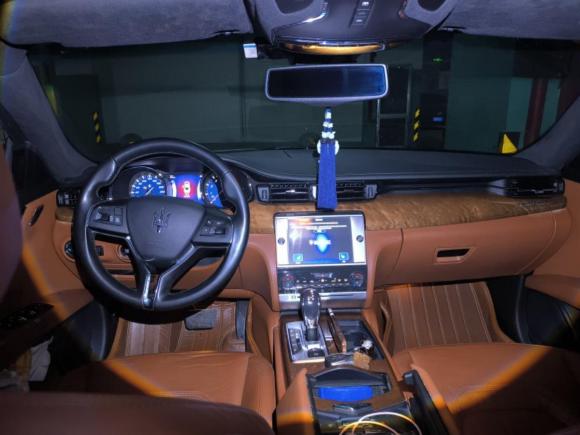 [南京·苏A] 二手玛莎拉蒂总裁2013款 3.0T 标准型