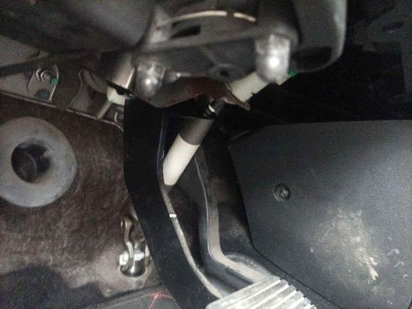 [义乌·粤S] 二手标致标致3012016款 1.6L 自动舒适版