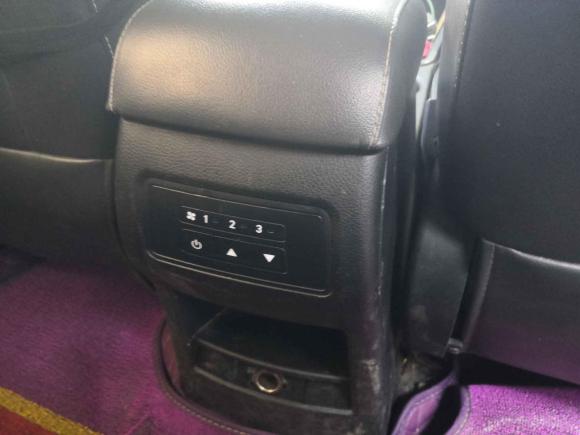 [成都·川A] 二手东风风光风光5802017款 1.8L 手动舒适型