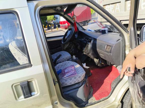 [合肥·皖A] 二手五菱汽车五菱荣光2011款 1.2L基本型