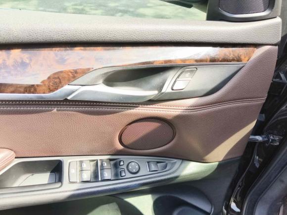 [深圳·粤B] 二手宝马宝马X52015款 xDrive28i