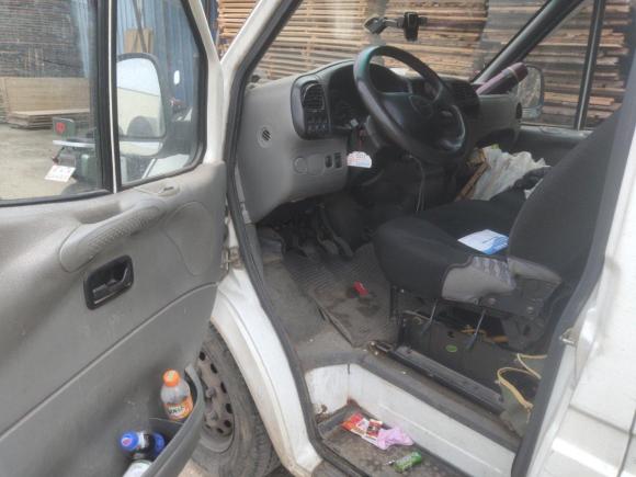 [南昌·赣A] 二手福特经典全顺2013款 2.8T柴油冰白物流车长轴中顶JX493ZLQ4