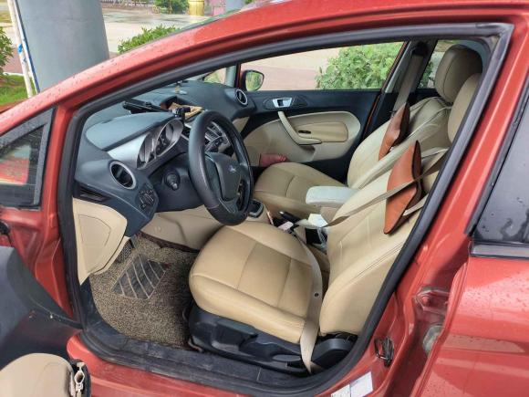 [广州·粤R] 二手福特嘉年华2011款 两厢 1.5L 自动时尚型