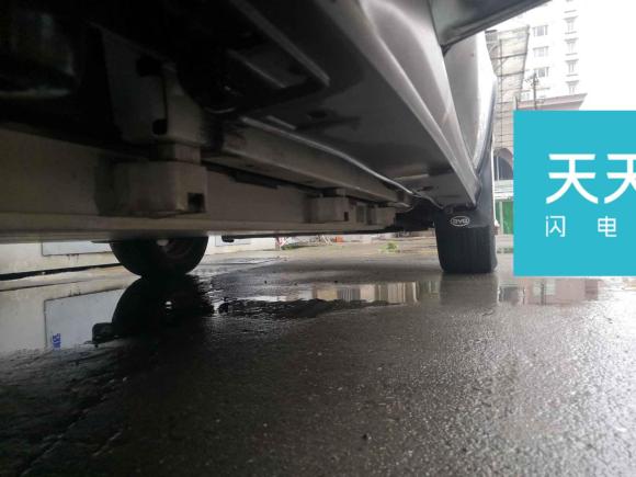 [无锡·苏B] 二手比亚迪元新能源2019款 EV360 智联悦享型