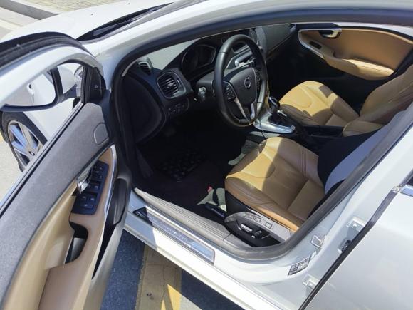 [苏州·苏U] 二手沃尔沃沃尔沃V402018款 T3 智雅版