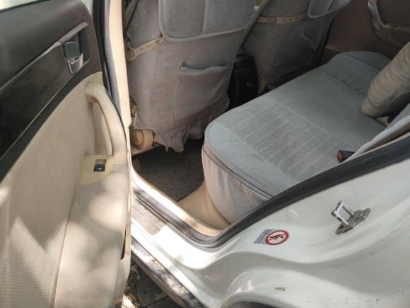 [西安·陕A] 二手中华中华V52012款 1.6L 手动豪华型