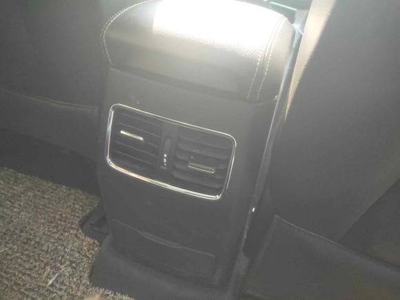 [杭州·赣J] 二手荣威荣威RX52016款 20T 两驱手动互联网智惠版