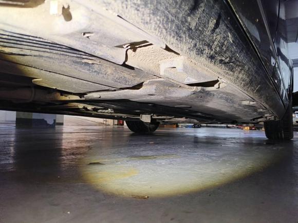 [芜湖·粤A] 二手奥迪奥迪A6L2011款 2.0 TFSI 自动标准型