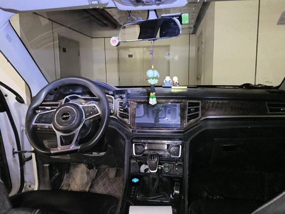 [无锡·苏B] 二手众泰大迈X72017款 1.8T 手动尊贵型