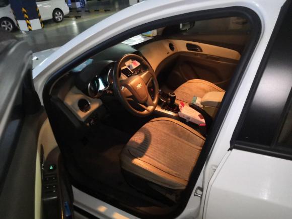 [上海·苏F] 二手雪佛兰科鲁兹2015款 1.5L 经典 SE MT