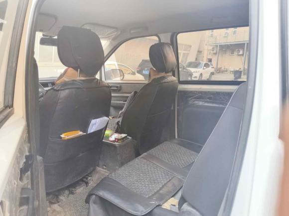 [武汉·鄂A] 二手五菱汽车五菱宏光PLUS2019款 1.5T 手动标准型 5座