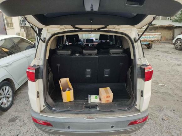 [台州·浙J] 二手五菱汽车五菱宏光S32018款 1.5L 手动豪华型 国V