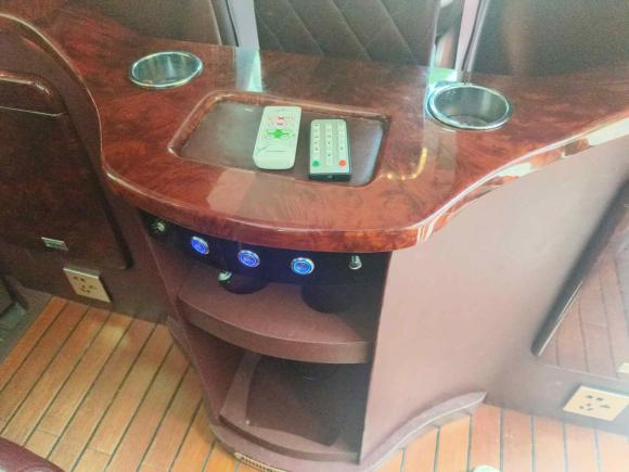 [杭州·浙A] 二手奔驰威霆2016款 2.0T 商务版