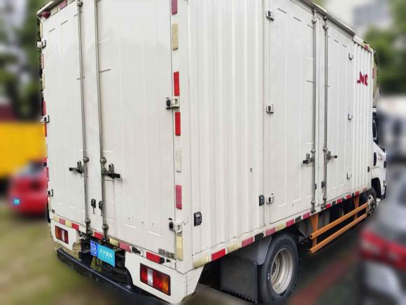 [无锡·苏B] 二手江铃江铃福顺2022款 2.0T 手动厢式运输车短轴低顶3座