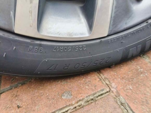 [湖州·浙E] 二手别克别克GL62018款 18T 6座尊贵型