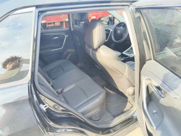 [上海·沪F] 二手丰田威兰达2021款 双擎 2.5L E-CVT两驱豪华版