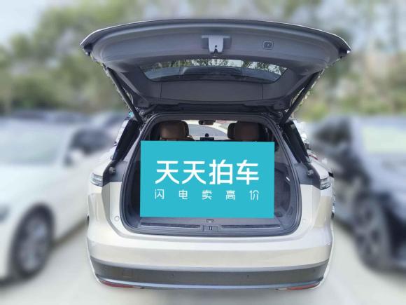 [深圳·粤B] 二手蔚来蔚来ES82023款 100kWh 行政版