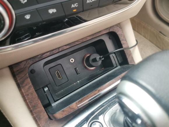 [广州·粤A] 二手广汽传祺传祺GA82016款 320T 行政版