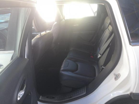 [上海·沪D] 二手Jeep自由光2017款 2.0L 优越版