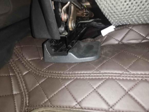 [宁波·浙B] 二手沃尔沃沃尔沃C702010款 2.5T T5