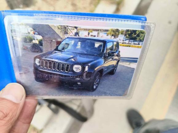 [佛山·粤H] 二手Jeep自由侠2017款 180T 手动动能版