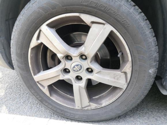 [南京·苏A] 二手奔腾奔腾X802013款 2.0L 自动豪华型