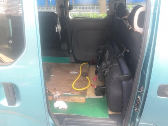 [无锡·苏B] 二手日产日产NV2002010款 1.6L 豪华型