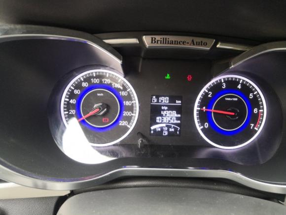 [温州·浙C] 二手中华中华V32015款 1.5L 手动精英型