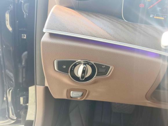 [深圳·粤S] 二手奔驰奔驰E级2018款 改款 E 200 L