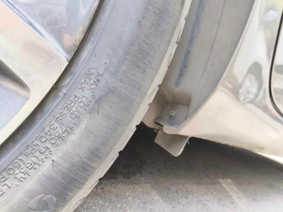 [南京·苏A] 二手别克别克GL62018款 18T 6座尊贵型