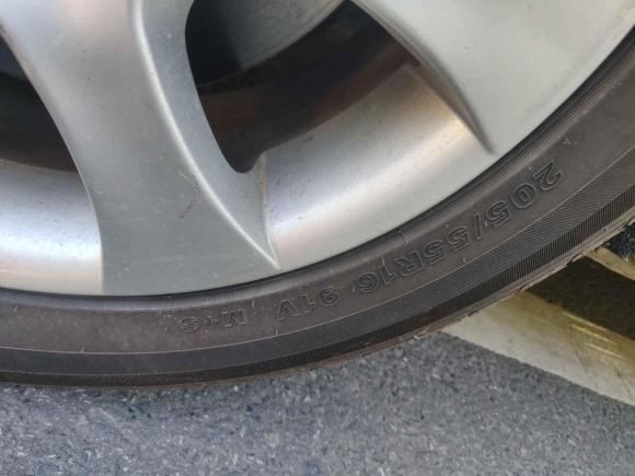 [武汉·粤B] 二手比亚迪比亚迪e52016款 300 豪华型